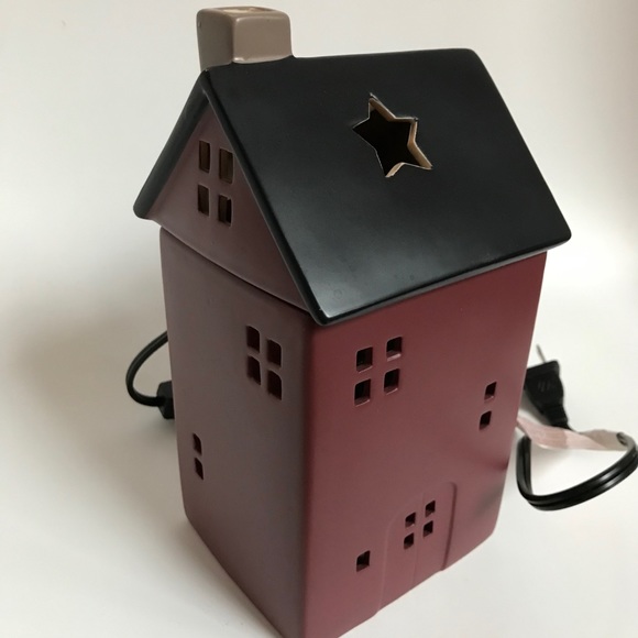 Scentsy Other - SCENTSY No Place Like Home wax warmer